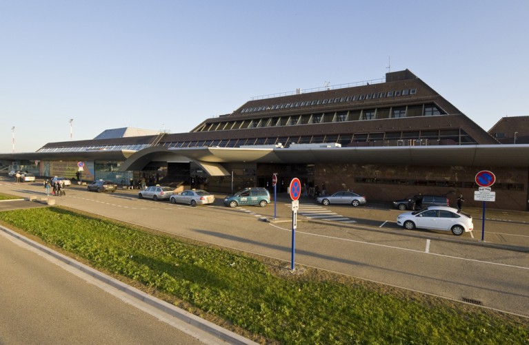 aeroport strasbourg entzheim