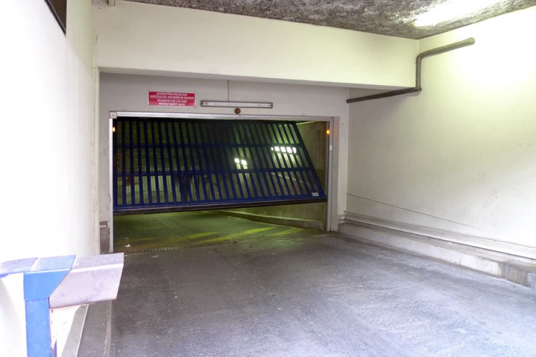 controle-acces-porte-parking