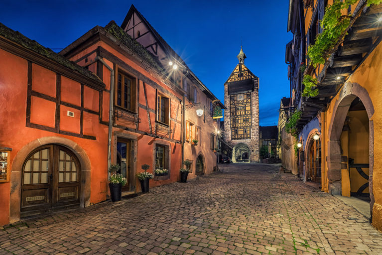 parking tour des voleurs riquewihr