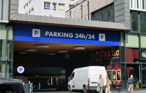 Parking Italie 2 - 1er niveau résidentiel privé - place protégée