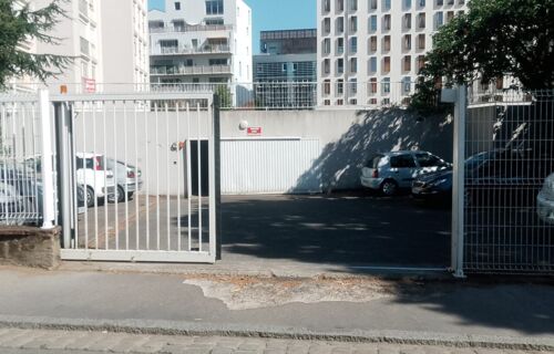 🏍️ Parking moto / scooter sécurisé – Île de Nantes – Tram à 2 min