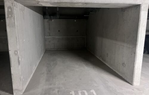 location parking dans résidence sécurisée 5 à pied minutes de la gare