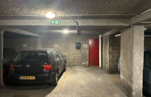 Paris 9e — Parking sécurisé + Borne de recharge (Pigalle / Notre-Dame-de-Lorette)