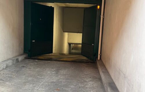 À LOUER – PLACE DE PARKING EN SOUS-SOL – ASNIÈRES-SUR-SEINE