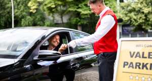 Service voiturier VS parking privé aéroport