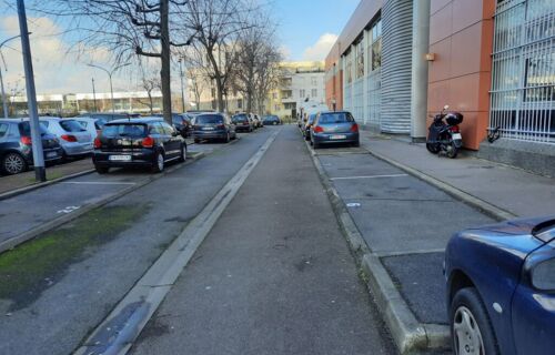 Parking près de la tour d'asnieres
