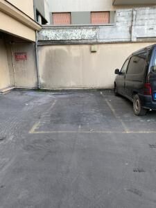 Parking au centre ville de rosny sous bois près de Leclerc et de la Gare de Rosny sous bois