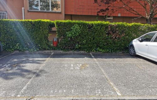 Parking aérien dans résidence sécurisée à Croix de Pierre  n°2