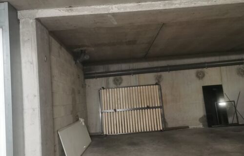 Parking sécurisé à 10mn à pieds du RER rosny sous bois