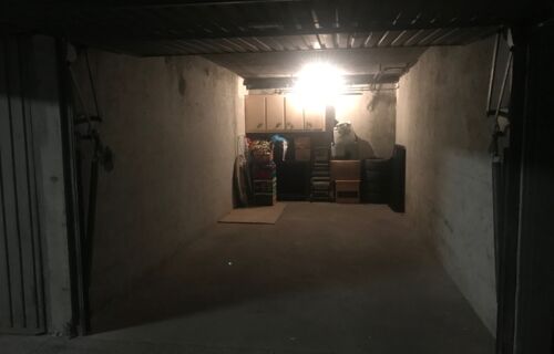 Box Garage à 5 min de la Gare, à 5 min du centre ville et à 1h30 de l'aéroport de Genève par le CEVA
