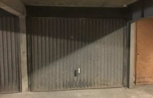 Box Garage à 5 min de la Gare, à 5 min du centre ville et à 1h30 de l'aéroport de Genève par le CEVA
