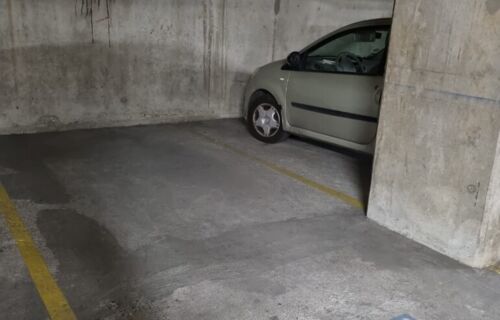 Parking sous terrain près de la gare RER A Joinville-le-Pont