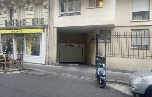 Parking entre Gare de l’Est et Gare du Nord