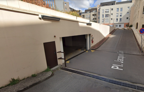 CACHAN : place de parking à louer (centre-ville)