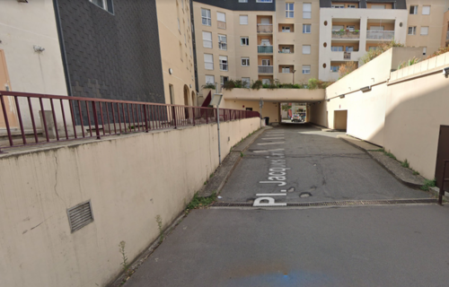 CACHAN : place de parking à louer (centre-ville)