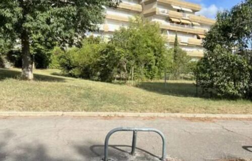 Parking privatif sécurisé Tram5 Estanove