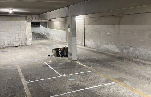 Parking moto accès facile
