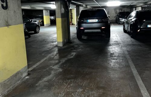Parking rue de Paradis