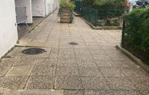 Parking près de l'arrêt Quatre Routes - Asnières sur Seine