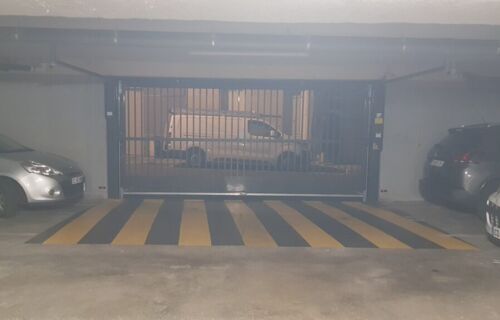 Parking près de la gare Saint Jean de Bordeaux