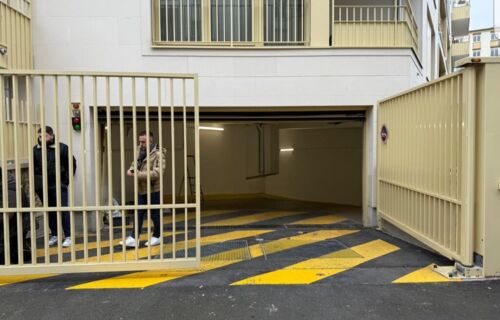 Parking près du metro Aimé Césaire (Ligne 12)