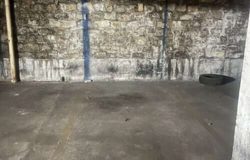 Parking sous - sol Paris 15eme