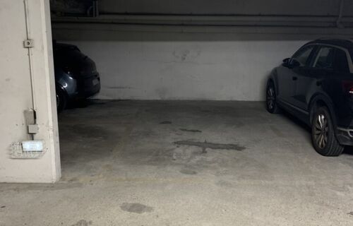 Parking près Gare de Puteaux
