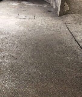 Loue une place de parking couvert - Vincennes Centre - Mairie - 94300