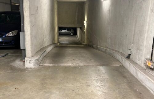 Parking Asnières-sur-seine près du métro 13