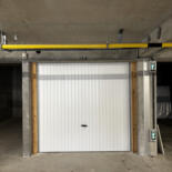 Garage fermé neuf - disponible immédiatement - éclairage & prise courant
