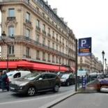 Paris, parking Pyramides