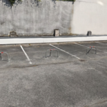 Parking extérieur avec arceau à 12 min à pied de l'Aéroport Paris-Beauvais (BVA)