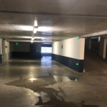 Garage double avec grand cagibi